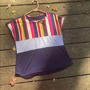 Multi color causal shirt.